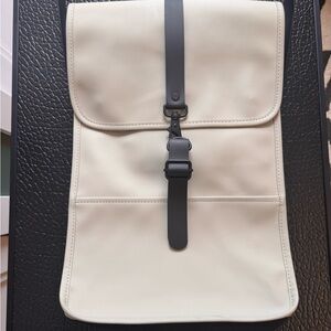 Rains Cream Backpack